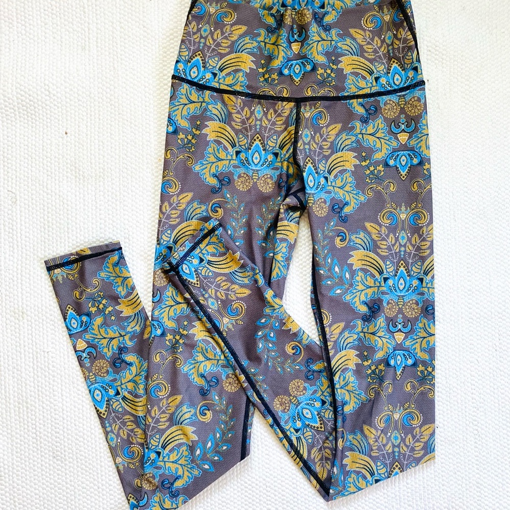 Yoga Democracy Size S workout tights